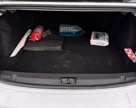 Белый Рено Флюенс, объемом двигателя 1.46 л и пробегом 270 тыс. км за 8000 $, фото 3 на Automoto.ua