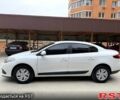 Белый Рено Флюенс, объемом двигателя 1.6 л и пробегом 260 тыс. км за 7500 $, фото 6 на Automoto.ua