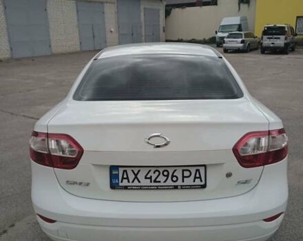 Білий Рено Флюенс, об'ємом двигуна 1.6 л та пробігом 152 тис. км за 8700 $, фото 5 на Automoto.ua