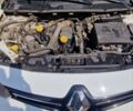 Белый Рено Флюенс, объемом двигателя 1.5 л и пробегом 180 тыс. км за 10000 $, фото 6 на Automoto.ua