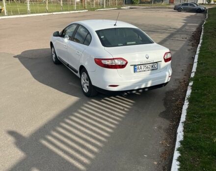 Рено Флюенс 2015 в Буче на Automoto.ua Белый Рено Флюенс, объемом двигателя 1.6 л и пробегом 215 тыс. км за 7500 $, фото 3 на Automoto.ua