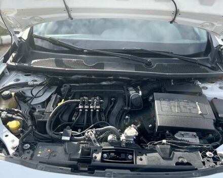 Рено Флюенс 2015 в Буче на Automoto.ua Белый Рено Флюенс, объемом двигателя 1.6 л и пробегом 215 тыс. км за 7500 $, фото 10 на Automoto.ua