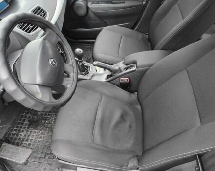 Рено Флюенс 2015 в Каменке на Automoto.ua Белый Рено Флюенс, объемом двигателя 1.5 л и пробегом 286 тыс. км за 4500 $, фото 6 на Automoto.ua