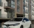Білий Рено Флюенс, об'ємом двигуна 2 л та пробігом 220 тис. км за 7300 $, фото 1 на Automoto.ua