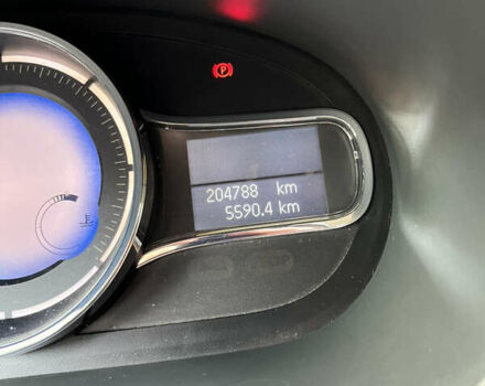 Білий Рено Флюенс, об'ємом двигуна 1.46 л та пробігом 205 тис. км за 9300 $, фото 15 на Automoto.ua
