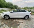 Белый Рено Флюенс, объемом двигателя 1.5 л и пробегом 150 тыс. км за 9000 $, фото 1 на Automoto.ua
