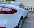 Белый Рено Флюенс, объемом двигателя 1.6 л и пробегом 215 тыс. км за 7200 $, фото 3 на Automoto.ua