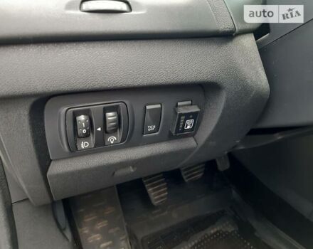 Белый Рено Флюенс, объемом двигателя 1.6 л и пробегом 176 тыс. км за 8300 $, фото 16 на Automoto.ua