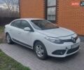 Белый Рено Флюенс, объемом двигателя 1.6 л и пробегом 152 тыс. км за 4800 $, фото 1 на Automoto.ua
