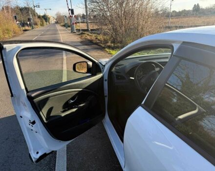 Білий Рено Флюенс, об'ємом двигуна 1.5 л та пробігом 251 тис. км за 9367 $, фото 2 на Automoto.ua