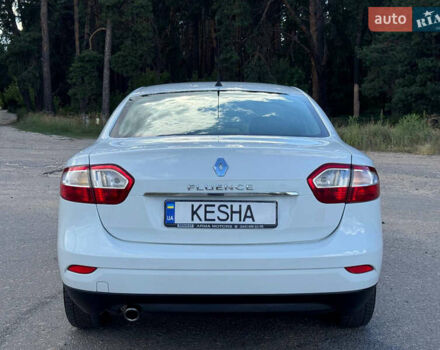 Белый Рено Флюенс, объемом двигателя 1.5 л и пробегом 156 тыс. км за 7299 $, фото 6 на Automoto.ua