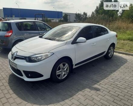 Белый Рено Флюенс, объемом двигателя 1.6 л и пробегом 176 тыс. км за 8300 $, фото 3 на Automoto.ua