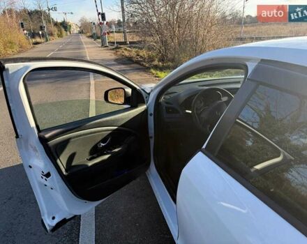 Белый Рено Флюенс, объемом двигателя 1.5 л и пробегом 251 тыс. км за 9388 $, фото 1 на Automoto.ua