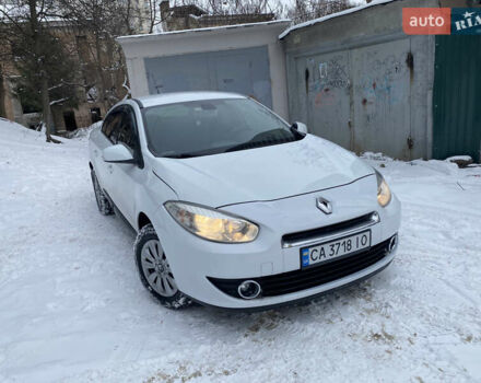 Білий Рено Флюенс, об'ємом двигуна 1.46 л та пробігом 295 тис. км за 5300 $, фото 1 на Automoto.ua