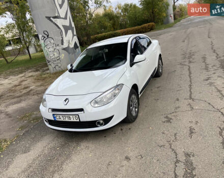 Белый Рено Флюенс, объемом двигателя 1.46 л и пробегом 292 тыс. км за 5350 $, фото 1 на Automoto.ua