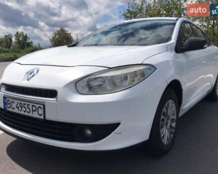 Белый Рено Флюенс, объемом двигателя 1.6 л и пробегом 270 тыс. км за 4850 $, фото 1 на Automoto.ua