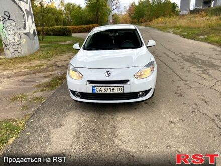 Белый Рено Флюенс, объемом двигателя 1.5 л и пробегом 290 тыс. км за 5350 $, фото 1 на Automoto.ua