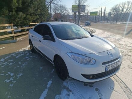 Белый Рено Флюенс, объемом двигателя 1.6 л и пробегом 154 тыс. км за 6700 $, фото 1 на Automoto.ua