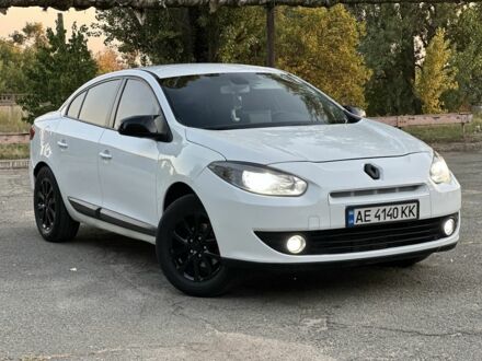 Рено Флюенс 2011 в Павлограде на Automoto.ua Белый Рено Флюенс, объемом двигателя 1.5 л и пробегом 220 тыс. км за 7457 $, фото 1 на Automoto.ua