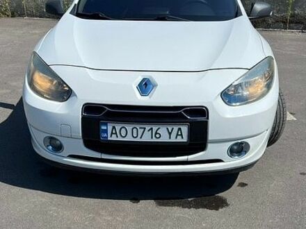Білий Рено Флюенс, об'ємом двигуна 0 л та пробігом 88 тис. км за 5600 $, фото 1 на Automoto.ua