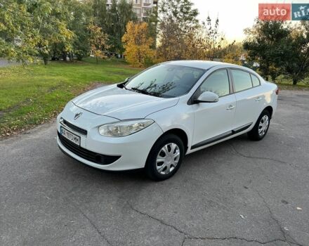 Білий Рено Флюенс, об'ємом двигуна 1.46 л та пробігом 230 тис. км за 5500 $, фото 1 на Automoto.ua