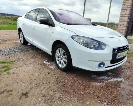 Белый Рено Флюенс, объемом двигателя 0 л и пробегом 110 тыс. км за 9300 $, фото 1 на Automoto.ua