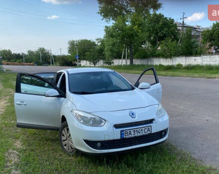 Білий Рено Флюенс, об'ємом двигуна 1.5 л та пробігом 150 тис. км за 6500 $, фото 1 на Automoto.ua