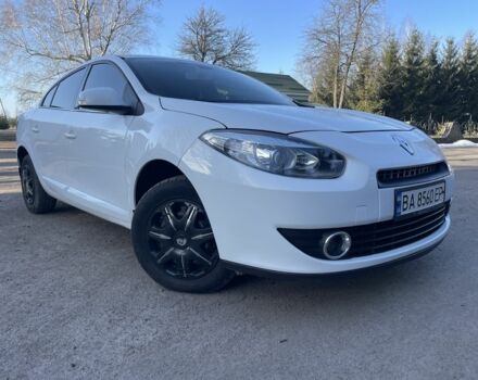 Белый Рено Флюенс, объемом двигателя 1.5 л и пробегом 250 тыс. км за 5100 $, фото 1 на Automoto.ua