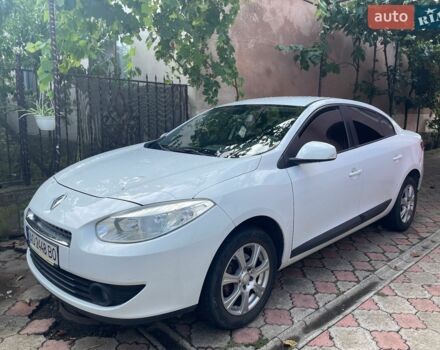 Белый Рено Флюенс, объемом двигателя 1.5 л и пробегом 132 тыс. км за 6300 $, фото 1 на Automoto.ua