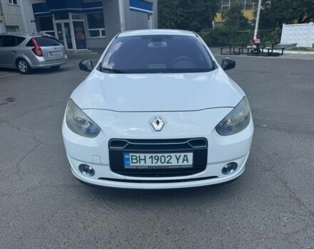 Білий Рено Флюенс, об'ємом двигуна 0 л та пробігом 150 тис. км за 4899 $, фото 1 на Automoto.ua