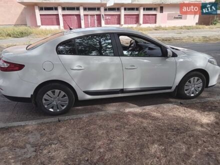 Білий Рено Флюенс, об'ємом двигуна 1.6 л та пробігом 205 тис. км за 6200 $, фото 1 на Automoto.ua