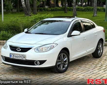 Белый Рено Флюенс, объемом двигателя 1.6 л и пробегом 247 тыс. км за 5200 $, фото 1 на Automoto.ua