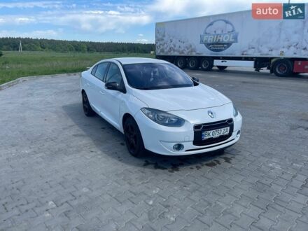 Білий Рено Флюенс, об'ємом двигуна 0 л та пробігом 136 тис. км за 3300 $, фото 1 на Automoto.ua