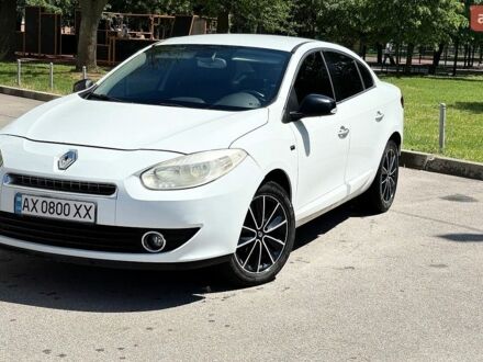 Білий Рено Флюенс, об'ємом двигуна 1.6 л та пробігом 260 тис. км за 6500 $, фото 1 на Automoto.ua