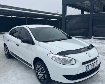 Белый Рено Флюенс, объемом двигателя 1.6 л и пробегом 290 тыс. км за 6100 $, фото 1 на Automoto.ua