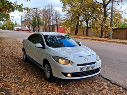 Білий Рено Флюенс, об'ємом двигуна 1.5 л та пробігом 390 тис. км за 4999 $, фото 1 на Automoto.ua