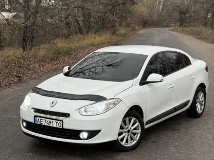 Білий Рено Флюенс, об'ємом двигуна 1.6 л та пробігом 170 тис. км за 5800 $, фото 1 на Automoto.ua