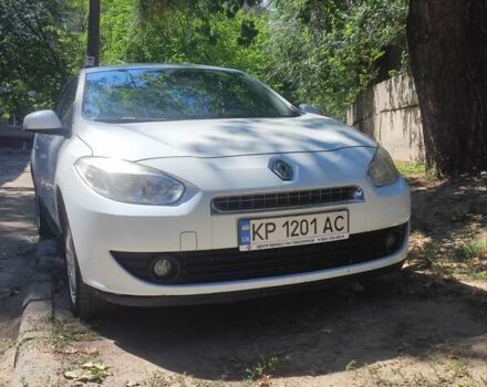 Білий Рено Флюенс, об'ємом двигуна 1.5 л та пробігом 355 тис. км за 6300 $, фото 1 на Automoto.ua