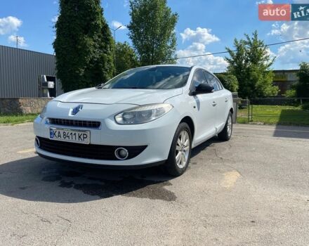 Белый Рено Флюенс, объемом двигателя 1.6 л и пробегом 269 тыс. км за 5300 $, фото 1 на Automoto.ua