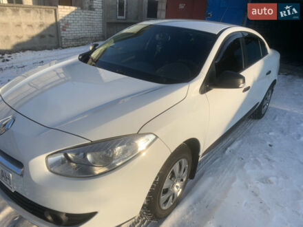 Белый Рено Флюенс, объемом двигателя 1.6 л и пробегом 167 тыс. км за 6300 $, фото 1 на Automoto.ua