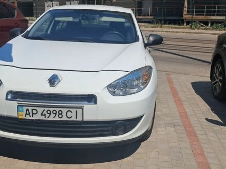 Білий Рено Флюенс, об'ємом двигуна 1.6 л та пробігом 88 тис. км за 7500 $, фото 1 на Automoto.ua