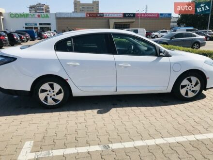 Білий Рено Флюенс, об'ємом двигуна 0 л та пробігом 65 тис. км за 9999 $, фото 1 на Automoto.ua
