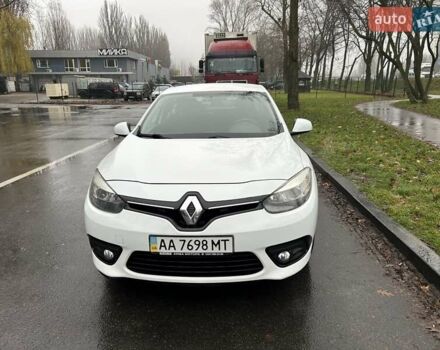 Белый Рено Флюенс, объемом двигателя 1.6 л и пробегом 127 тыс. км за 7400 $, фото 1 на Automoto.ua