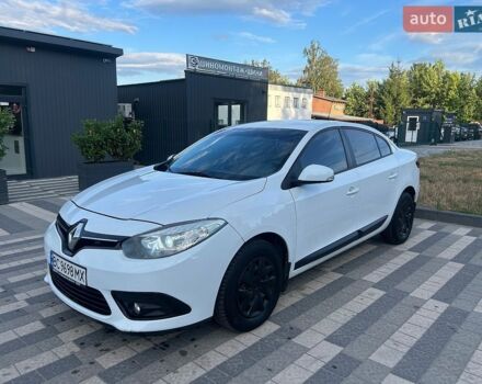 Белый Рено Флюенс, объемом двигателя 1.46 л и пробегом 105 тыс. км за 7800 $, фото 1 на Automoto.ua