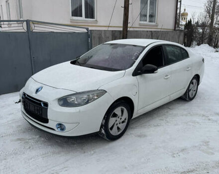 Белый Рено Флюенс, объемом двигателя 0 л и пробегом 47 тыс. км за 2700 $, фото 1 на Automoto.ua