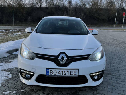 Белый Рено Флюенс, объемом двигателя 1.5 л и пробегом 128 тыс. км за 9950 $, фото 1 на Automoto.ua