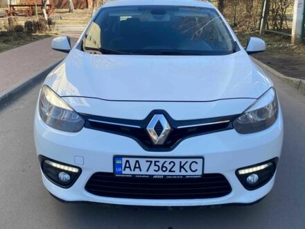 Белый Рено Флюенс, объемом двигателя 1.6 л и пробегом 225 тыс. км за 6500 $, фото 1 на Automoto.ua