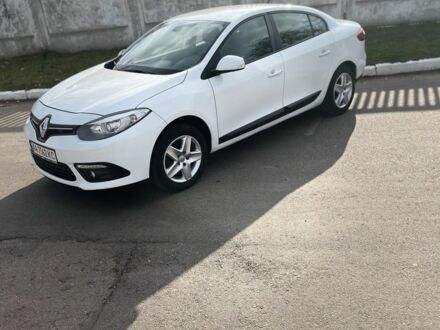 Рено Флюенс 2015 в Буче на Automoto.ua Белый Рено Флюенс, объемом двигателя 1.6 л и пробегом 215 тыс. км за 7500 $, фото 1 на Automoto.ua