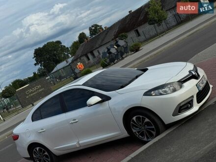 Білий Рено Флюенс, об'ємом двигуна 2 л та пробігом 225 тис. км за 8000 $, фото 1 на Automoto.ua
