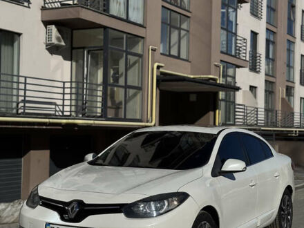 Белый Рено Флюенс, объемом двигателя 2 л и пробегом 217 тыс. км за 8500 $, фото 1 на Automoto.ua